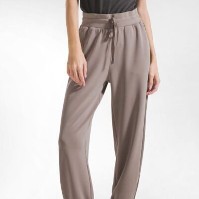 Pantalon Deha resserré cheville marron glacé